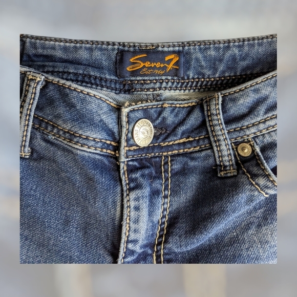 Seven7 Denim Shorts - Picture 2 of 3